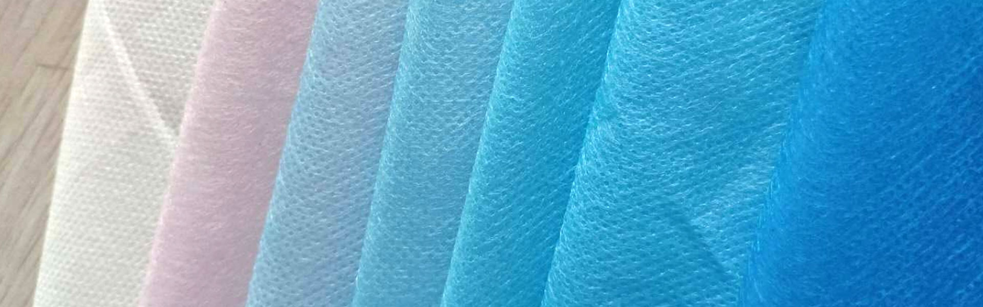 Colour Nonwoven Fabric